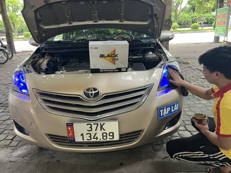 Độ đèn nâng cấp ánh sáng Nâng cấp đèn bi tăng sáng cho xe toyota vios